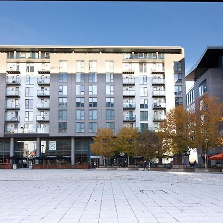 Apartment In Central Mk - Bed Choice Of 1 Super-King Or 2 Singles And Also 2 Sofa Beds - Free Parking And Smart Tv - Contractors, Relocation, Business Travellers Milton Keynes Exterior photo