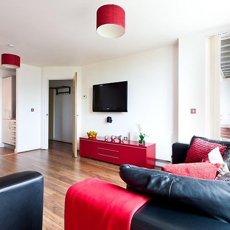 Apartment In Central Mk - Bed Choice Of 1 Super-King Or 2 Singles And Also 2 Sofa Beds - Free Parking And Smart Tv - Contractors, Relocation, Business Travellers Milton Keynes Exterior photo