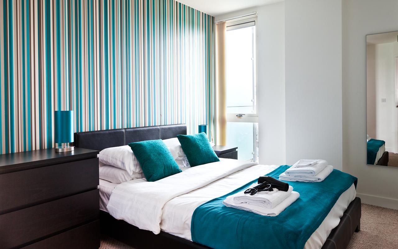 Apartment In Central Mk - Bed Choice Of 1 Super-King Or 2 Singles And Also 2 Sofa Beds - Free Parking And Smart Tv - Contractors, Relocation, Business Travellers Milton Keynes Exterior photo